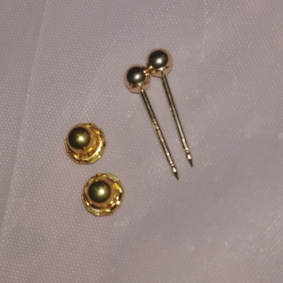 ✨14K Gold Ball Stud Earrings | Unisex - Picture 5 of 6